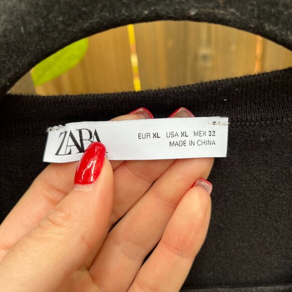 ZARA Jewel Button Knit Cardigan – Black, Size XL - Picture 3 of 4